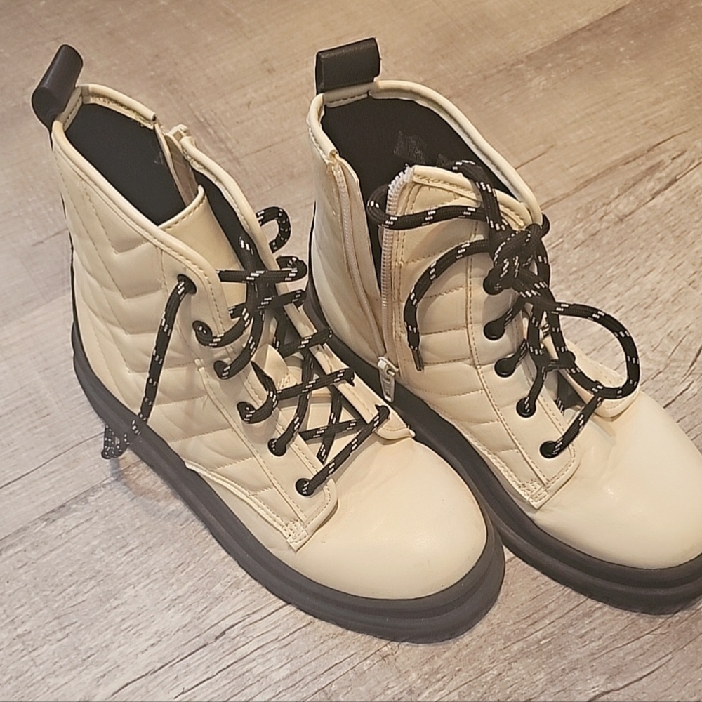 Kids White Lace-Up Boots